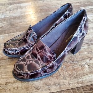 Liz Claiborne heeled loafers